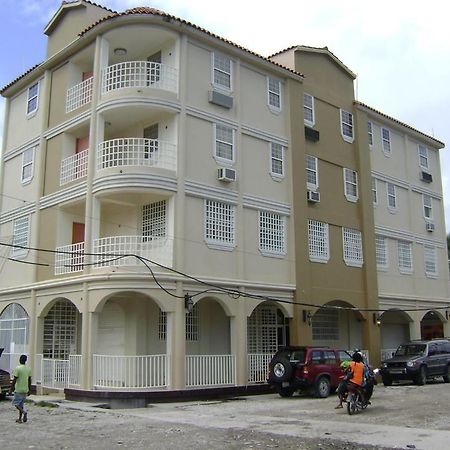 Caribbean Hotel Cayes Les Cayes Dış mekan fotoğraf